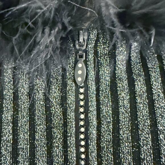 Vintage Y2K Black/Metallic Silver Zip Up Cardigan with Feather Accent Sz Medium - Picture 3 of 8
